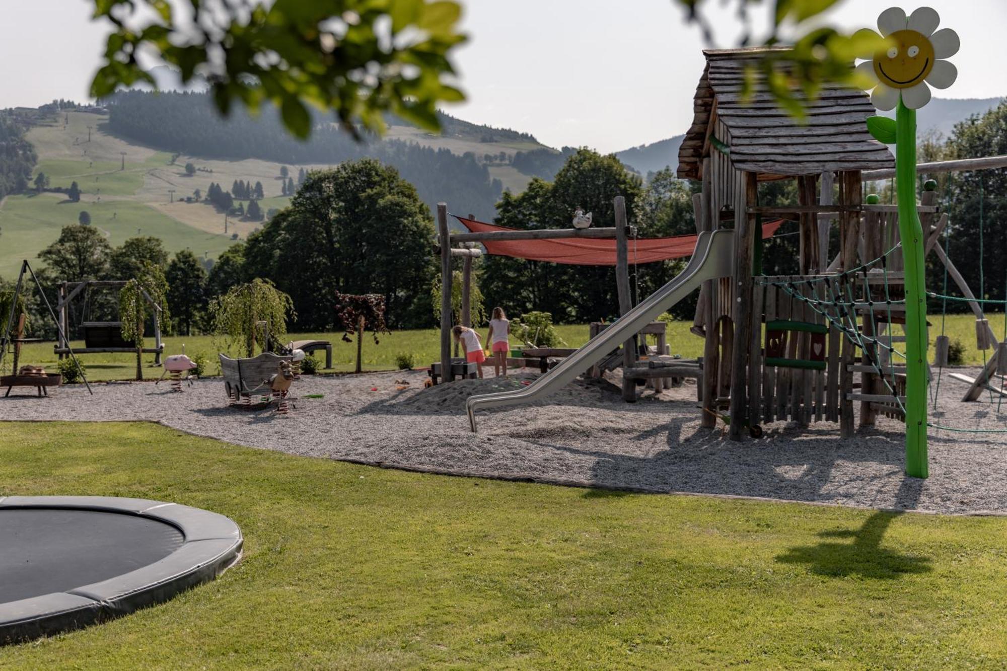 Biohof Ebengut Aparthotel Maria Alm am Steinernen Meer Kültér fotó